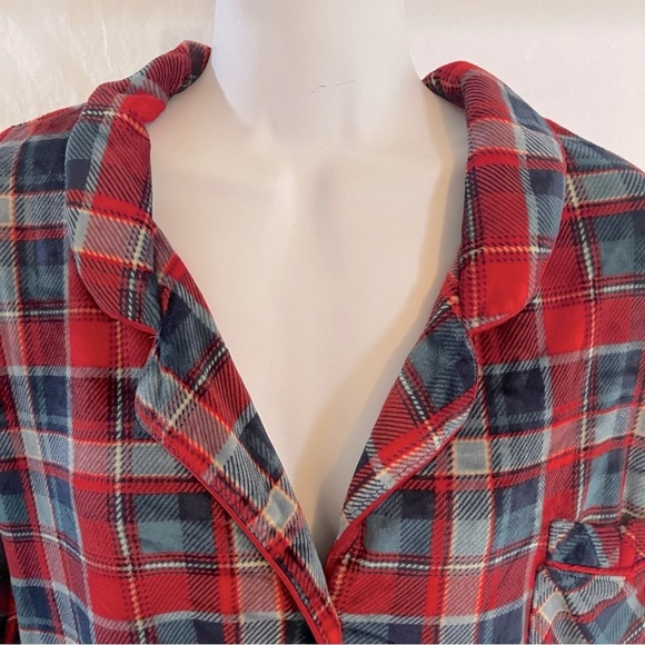 Secret Treasures Red And Green Plaid Pajama Set - Picture 4 of 11